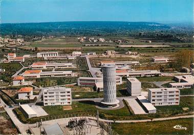 / CPSM FRANCE 30 "Uzès, vue aérienne du centre médical Careyon"
