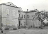 30 Gard / CPSM FRANCE 30 "Vallabrègues, mairie, écoles"