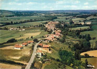 / CPSM FRANCE 31 "Beaumont sur Leze, vue générale aérienne"