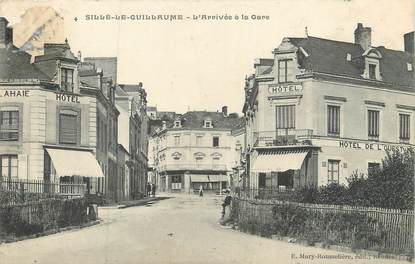 / CPA FRANCE 72 "Sillé Le Guillaume, l'arrivée à la gare"