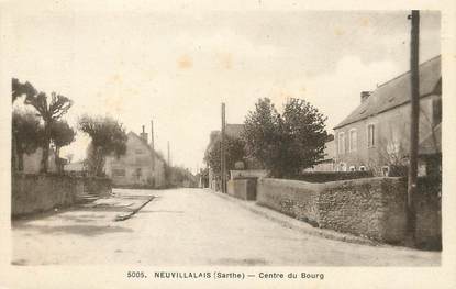 / CPA FRANCE 72 "Neuvillalais, centre du bourg"