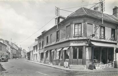 / CPSM FRANCE 78 "Bonelles, carrefour des rues de la Libération et du général Leclerc"