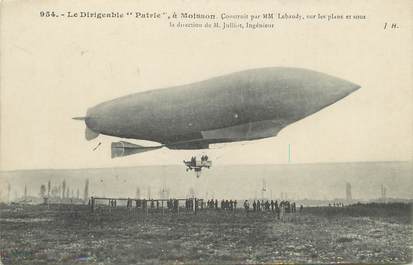 / CPA FRANCE 78 "Moisson, le dirigeable Patrie"