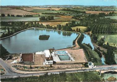 / CPSM FRANCE 32 "L'isle Jourdain, la piscine"