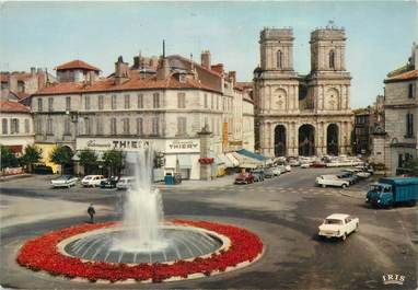 / CPSM FRANCE 32 "Auch, jeux d'eau et la basilique"