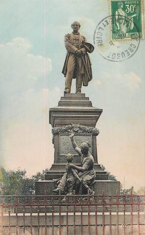 / CPA FRANCE 71 "Le Creusot, statue de M Schneider"