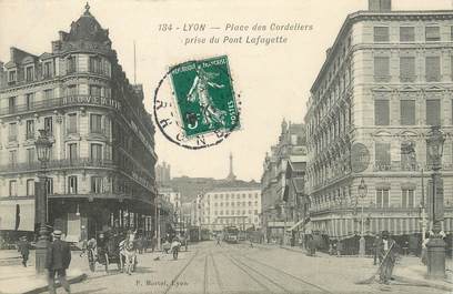 / CPA FRANCE 69 "Lyon, place des cordeliers"