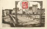 50 Manche / CPA FRANCE 50 "Cherbourg, le pont tournant ouvrant"