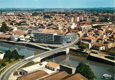 / CPSM FRANCE 33 "Libourne, vue aérienne, le pont de l'Isle"