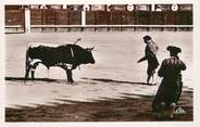 Theme CPSM CORRIDA "Course de taureaux, après l'estocade"