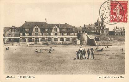 / CPA FRANCE 80 "Le Crotoy, les hôtels et les villas"
