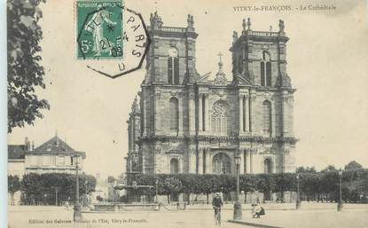 / CPA FRANCE 51 "Vitry Le François, la cathédrale"