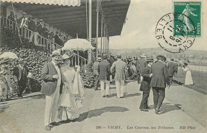 / CPA FRANCE 03 "Vichy, les courses, les tribunes"