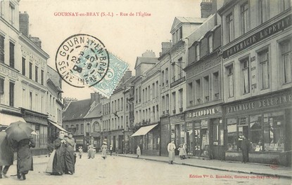 / CPA FRANCE 76 "Gournay en Bray, rue de l'église"