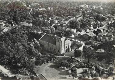 / CPSM FRANCE 33 "Soulac sur Mer, place de l'abbaye"