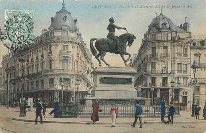 / CPA FRANCE 45 "Orléans, la place du Martrois, statue de Jeanne d'Arc"
