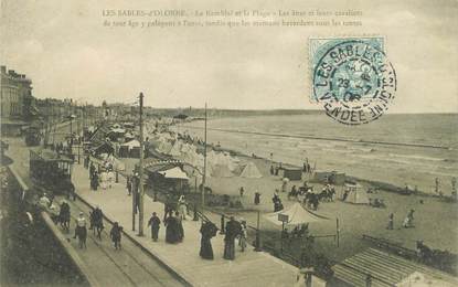 / CPA FRANCE 85 "Sables d'Olonne, le Remblai et la plage "