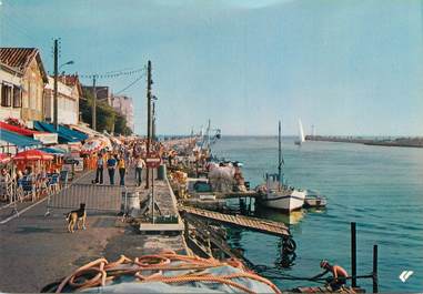 / CPSM FRANCE 34 "Le Grau d'Agde, le port"