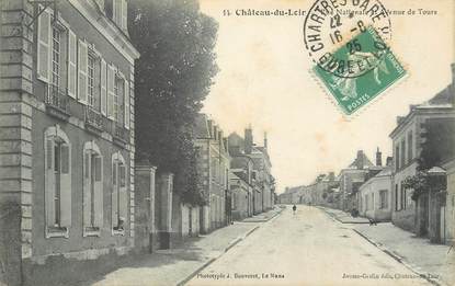 / CPA FRANCE 72 "Château du Loir, rue Nationale et avenue de Tours"