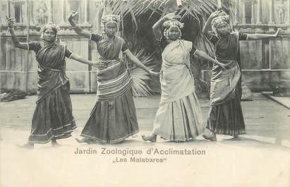 / CPA FRANCE 75016 "Paris, jardin zoologique d'Acclimatation, les Malabares" / FEMMES