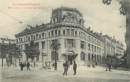 / CPA FRANCE 64 "Pau, l'hôtel des postes"