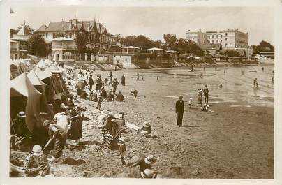 / CPSM FRANCE 33 "Arcachon, la plage"