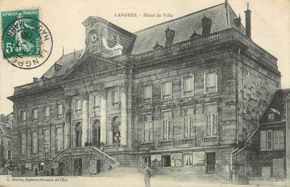 / CPA FRANCE 52 "Langres, hôtel de ville"