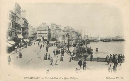 / CPA FRANCE 50 "Cherbourg, l'avant port et le quai Caligny "