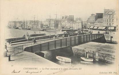 / CPA FRANCE 50 "Cherbourg, le pont tournant et le quai Alexandre III"