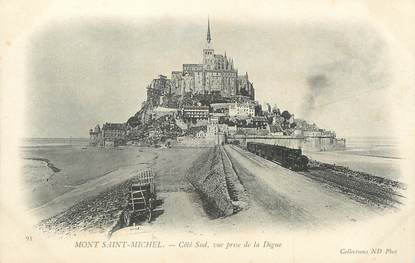 / CPA FRANCE 50 "Mont Saint Michel, Côté sud, vue prise de la digue"