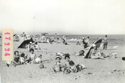 / CPSM FRANCE 34 "Marseillan plage, la plage et ses plaisirs"