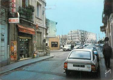 / CPSM FRANCE 34 "Montpellier, la place Chaptal et l'hôtel des finances"