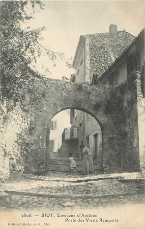 / CPA FRANCE 06 "Biot, environs d'Antibes, porte des vieux remparts"