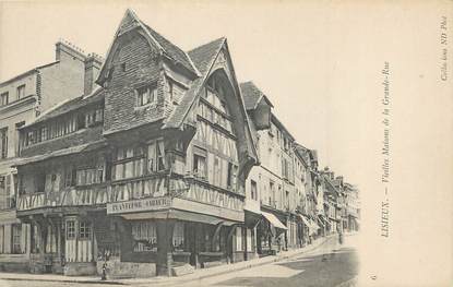 / CPA FRANCE 14 "Lisieux, vieilles maisons de la grande  rue"