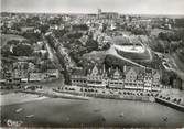 35 Ille Et Vilaine / CPSM FRANCE 35 "Cancale, vue aérienne, la rue du port et les hôtels"