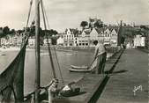 35 Ille Et Vilaine / CPSM FRANCE 35 "Cancale, la jetée de la Houle et la quai Gambetta"