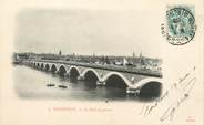 33 Gironde / CPA FRANCE 33 "Bordeaux, le pont de Pierre "