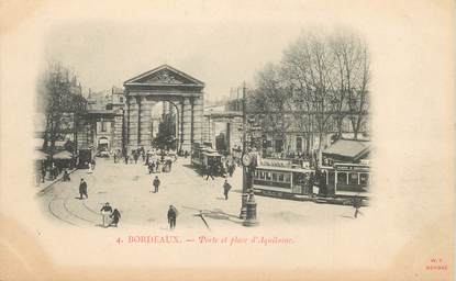 / CPA FRANCE 33 "Bordeaux, porte et place d'Aquitaine" 