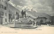 74 Haute Savoie / CPA FRANCE 74 "Chamonix, monument de Saussure et le Mont Blanc"