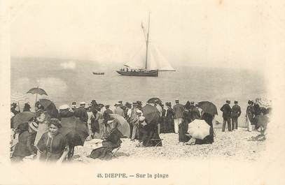 / CPA FRANCE 76 "Dieppe, sur la plage "