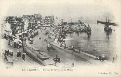/ CPA FRANCE 76 "Le Tréport, vue sur le port prise du Musoir"