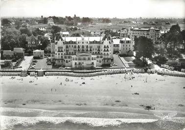 / CPSM FRANCE 35 "Saint Lunaire, le Grand hôtel, la plage"