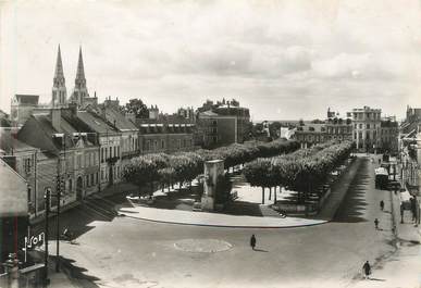 / CPSM FRANCE 36 "Châteauroux, place Lafayette"