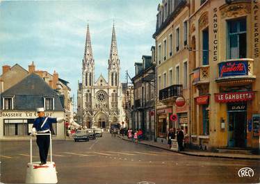 / CPSM FRANCE 36 "Châteauroux, quartier Saint Luc"