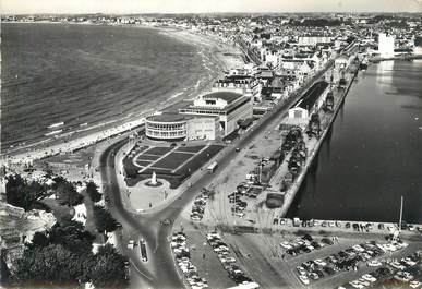 / CPSM FRANCE 35 "Saint Malo, le casino, le port"