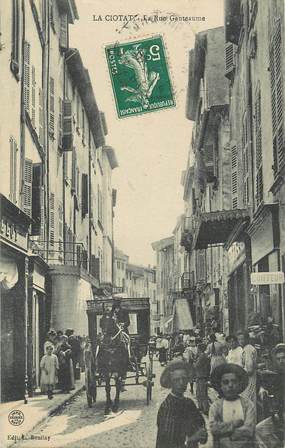 CPA FRANCE 13 "La Ciotat, la Rue Ganteaume"