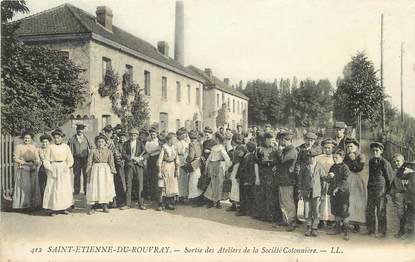 CPA FRANCE 76 "Saint Etienne du Rouvray, sortie des ateliers de la Société cotonnière"