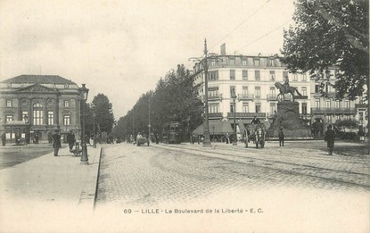 / CPA FRANCE 59 "Lille, le bld de la Liberté"