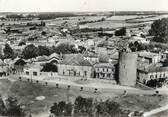 17 Charente Maritime / CPSM FRANCE 17 " Aulnay de Saintonge, la tour, l'hôtel de ville et la poste"