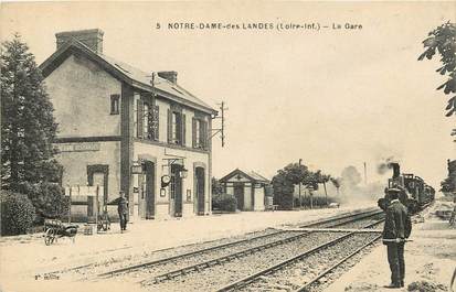 CPA FRANCE 44 "Notre Dame des Landes, la gare" / TRAIN